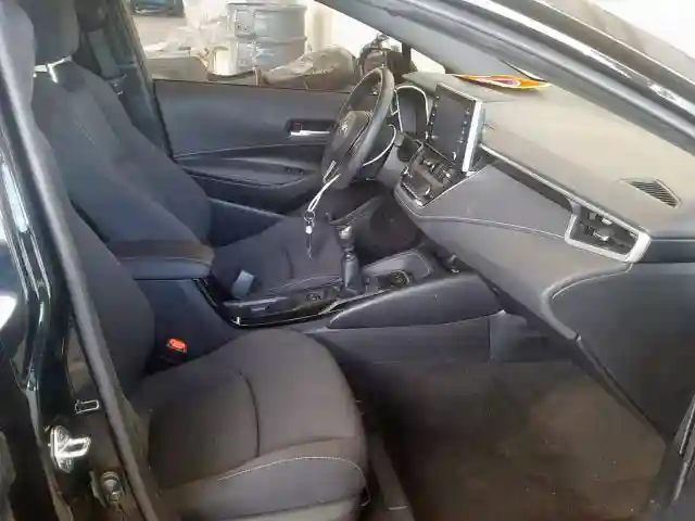 JTNK4RBE8K3002604 2019 TOYOTA COROLLA SE-4