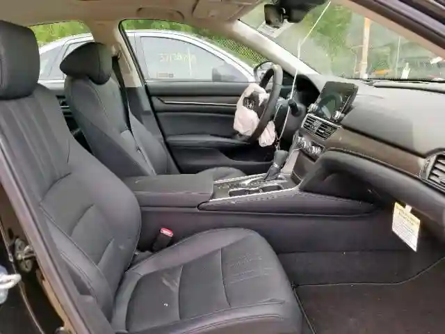 1HGCV1F91JA080304 2018 HONDA ACCORD TOURING-4
