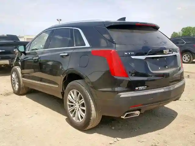 1GYKNCRS7JZ185686 2018 CADILLAC XT5 LUXURY-2