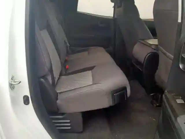 5TFUM5F15GX068881 2016 TOYOTA TUNDRA DOUBLE CAB SR/SR5-5