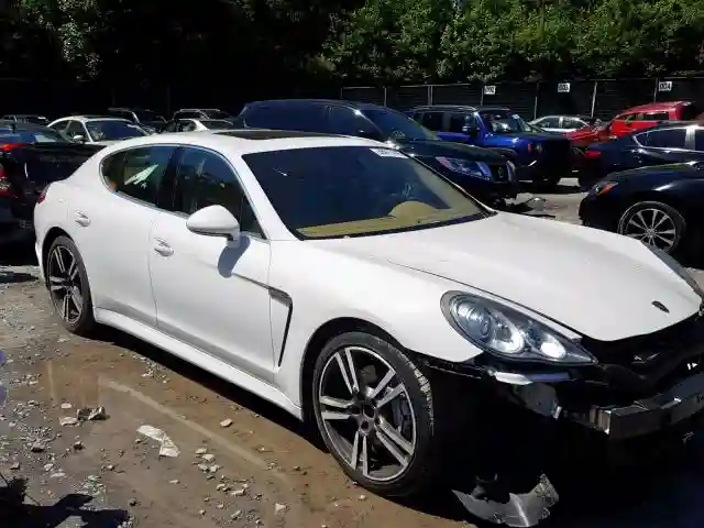 WP0AB2A76CL062169 2012 PORSCHE PANAMERA S-0