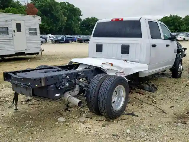3C7WRTCL9JG312812 2018 RAM 3500-3
