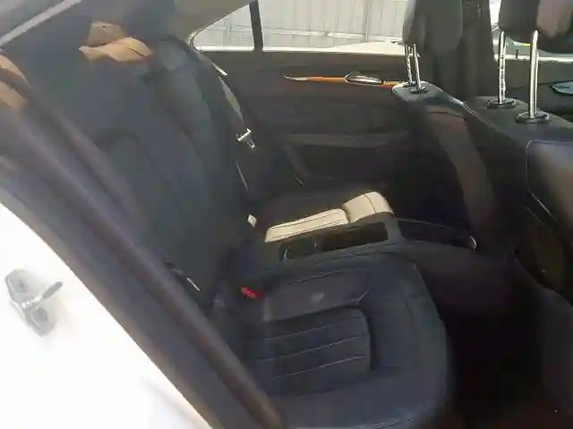 WDDLJ7DB9DA063702 2013 MERCEDES-BENZ CLS 550-5