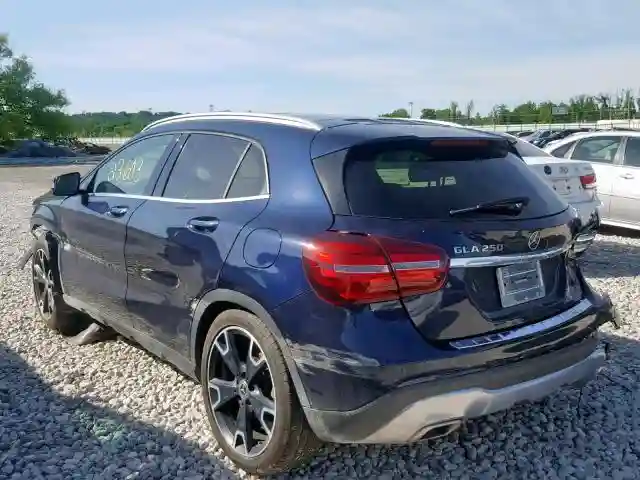 WDCTG4EB2JJ416096 2018 MERCEDES-BENZ GLA 250-2