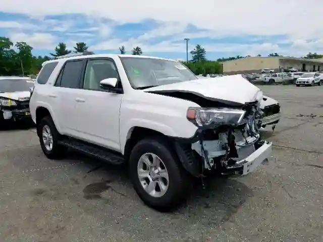 JTEBU5JR4K5652368 2019 TOYOTA 4RUNNER SR5-0