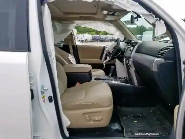 JTEBU5JR4K5652368 2019 TOYOTA 4RUNNER SR5-4