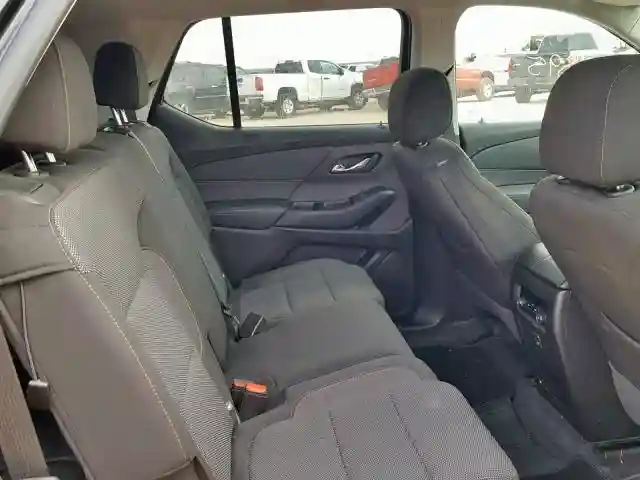 1GNERFKW2KJ181574 2019 CHEVROLET TRAVERSE LS-5
