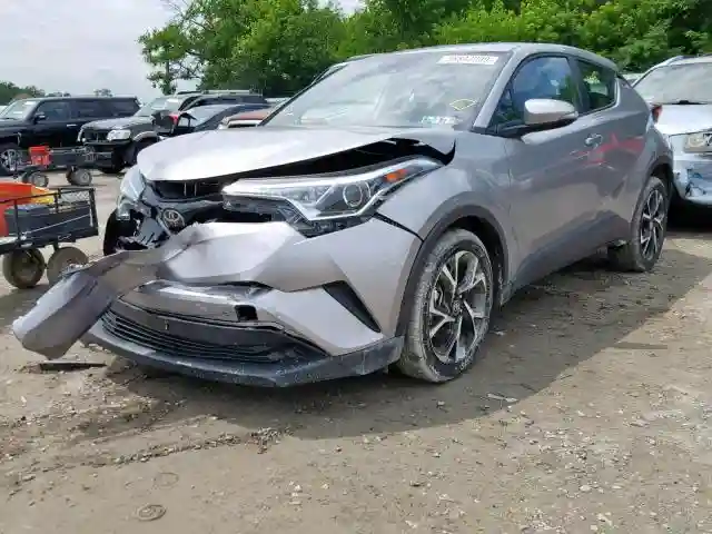 NMTKHMBX7KR086778 2019 TOYOTA C-HR XLE-1