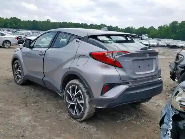 NMTKHMBX7KR086778 2019 TOYOTA C-HR XLE-2