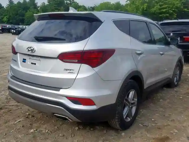 5XYZUDLB5JG536809 2018 HYUNDAI SANTA FE SPORT-3