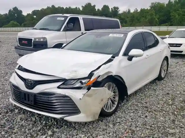 4T1B11HK5JU023233 2018 TOYOTA CAMRY L-1
