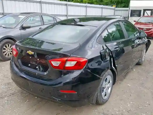 1G1BC5SM4J7154029 2018 CHEVROLET CRUZE LS-3