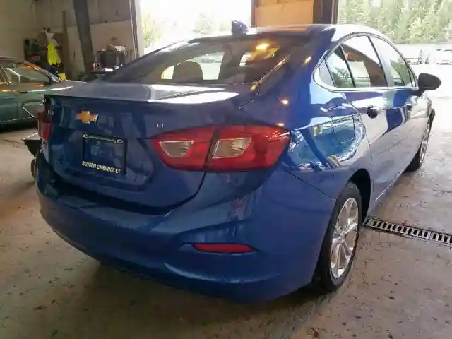 1G1BE5SM3K7119607 2019 CHEVROLET CRUZE LT-3