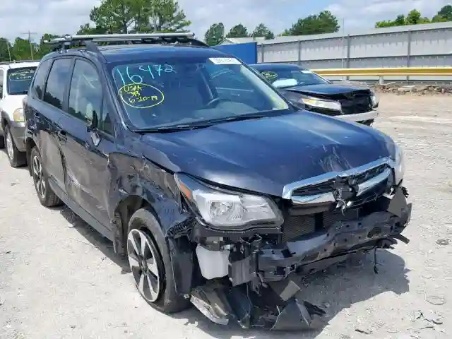 JF2SJAGC8JH445747 2018 SUBARU FORESTER 2.5I PREMIUM-0