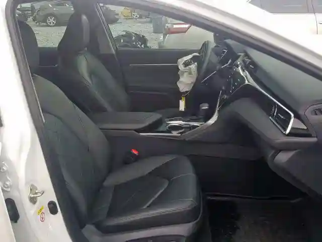 4T1B11HK5JU023233 2018 TOYOTA CAMRY L-4