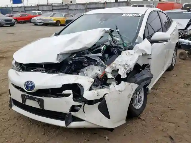 JTDKBRFUXH3056135 2017 TOYOTA PRIUS-1