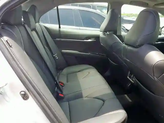 4T1B61HK4JU133286 2018 TOYOTA CAMRY XSE-5