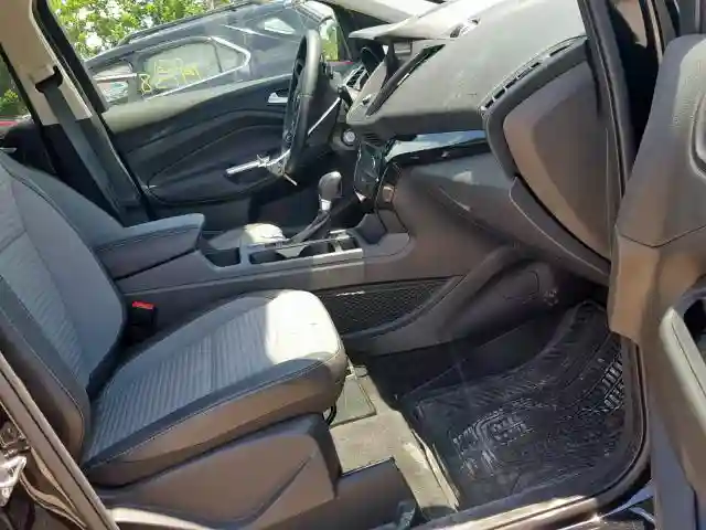 1FMCU9G93HUE92694 2017 FORD ESCAPE SE-4