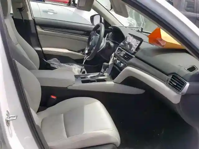 1HGCV1F13JA180835 2018 HONDA ACCORD LX-4