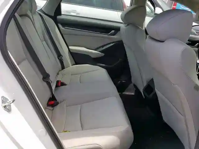 1HGCV1F13JA180835 2018 HONDA ACCORD LX-5