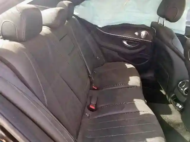 WDDZF4JB7JA308359 2018 MERCEDES-BENZ E 300-5