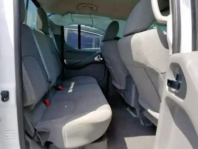 1N6AD0ER5JN748423 2018 NISSAN FRONTIER S-5