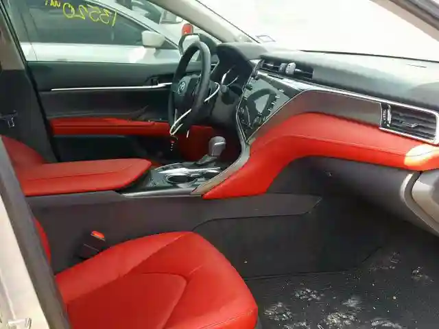 4T1BZ1HK0JU016473 2018 TOYOTA CAMRY XSE-4