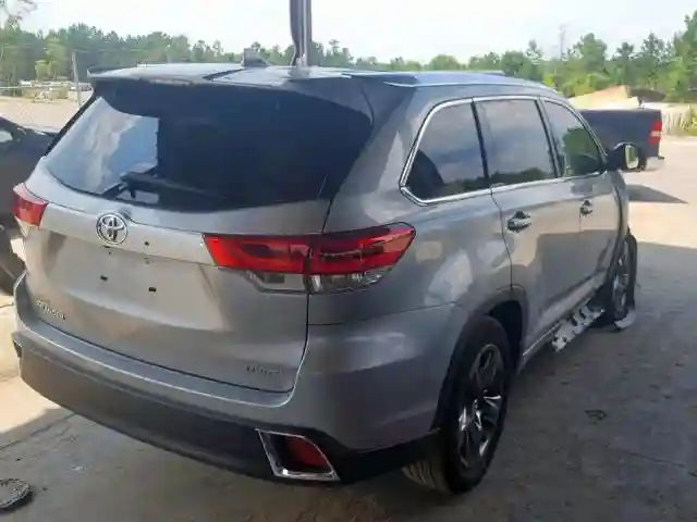5TDYZRFH3JS280215 2018 TOYOTA HIGHLANDER LIMITED-3