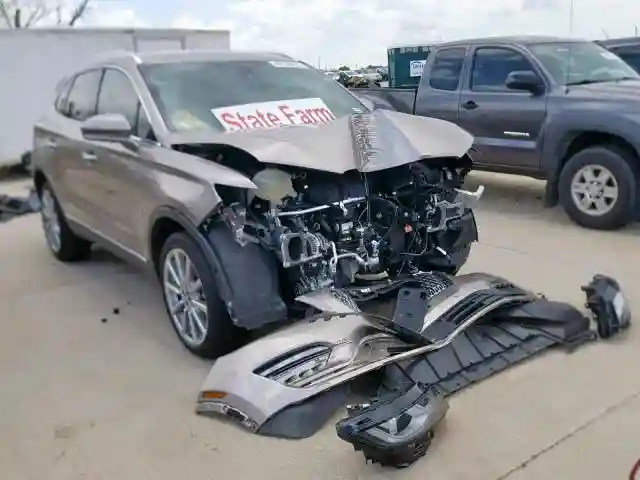 5LMCJ3C96KUL23169 2019 LINCOLN MKC RESERVE-0