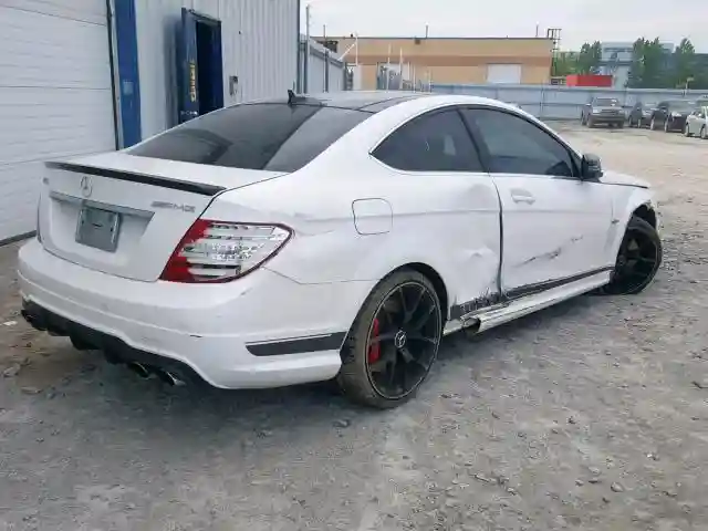 WDDGJ7HB1FG339804 2015 MERCEDES-BENZ C 63 AMG-3