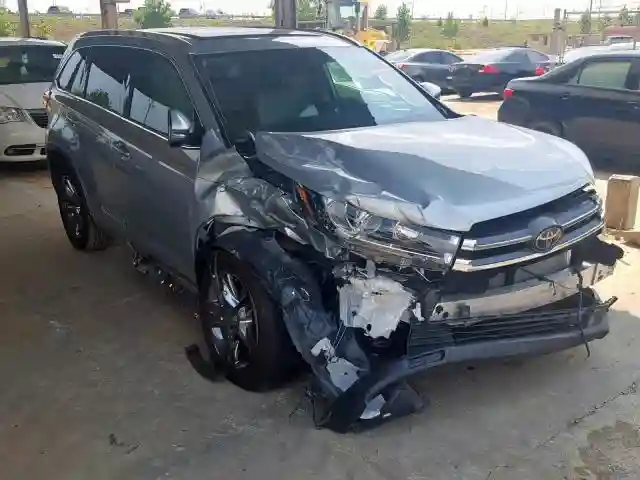 5TDYZRFH3JS280215 2018 TOYOTA HIGHLANDER LIMITED-0