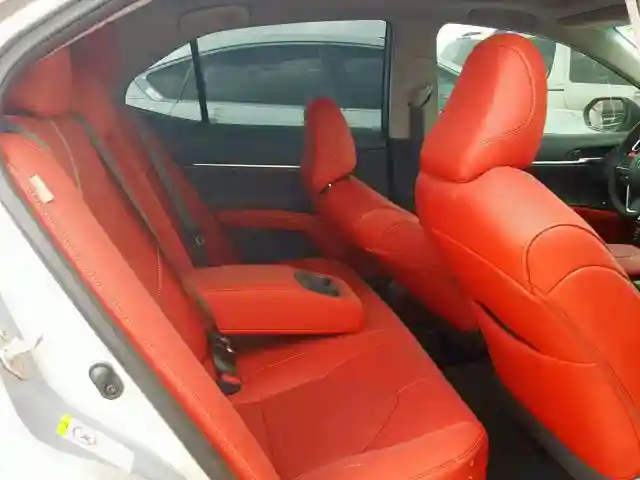4T1BZ1HK0JU016473 2018 TOYOTA CAMRY XSE-5