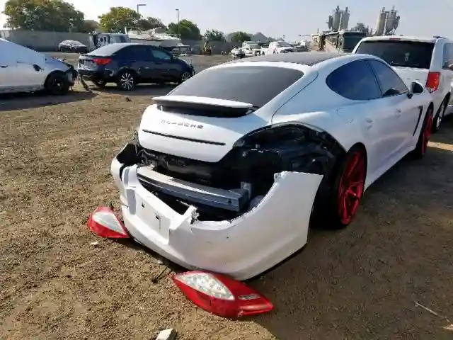 WP0AB2A74AL062071 2010 PORSCHE PANAMERA S-3