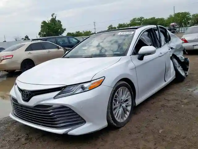 4T1BZ1HK8JU002689 2018 TOYOTA CAMRY XSE-1