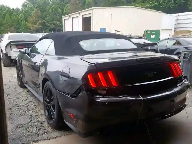 1FATP8UH0H5275525 2017 FORD MUSTANG-2
