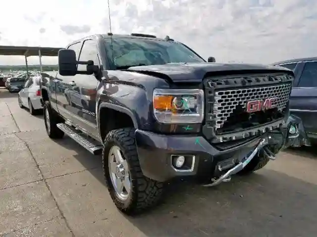 1GT120E85FF163598 2015 GMC SIERRA K2500 DENALI-0