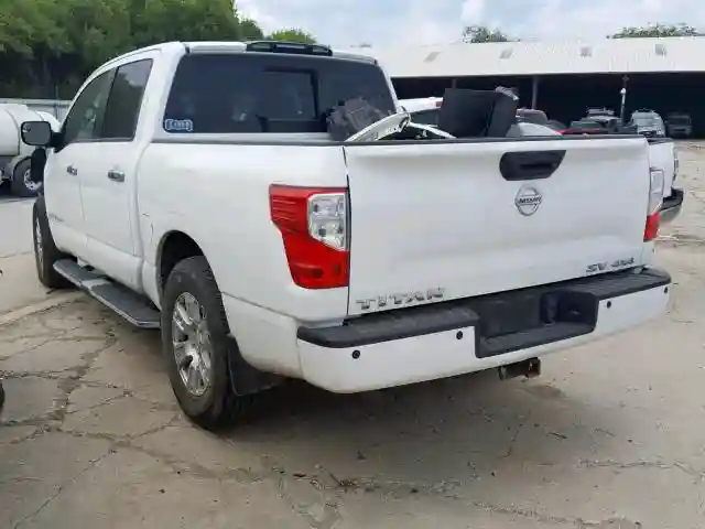 1N6AA1E59HN575060 2017 NISSAN TITAN SV-2