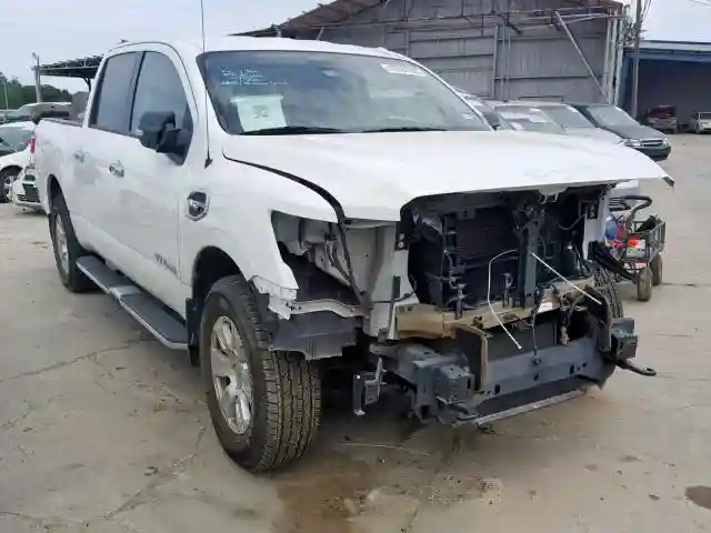 1N6AA1E59HN575060 2017 NISSAN TITAN SV-0