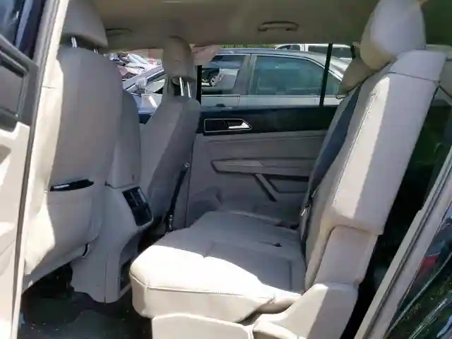 1V2CR2CA2JC505524 2018 VOLKSWAGEN ATLAS SE-5