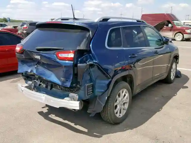 1C4PJLLX9JD584107 2018 JEEP CHEROKEE LATITUDE PLUS-3