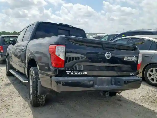 1N6AA1E68HN570358 2017 NISSAN TITAN SV-2