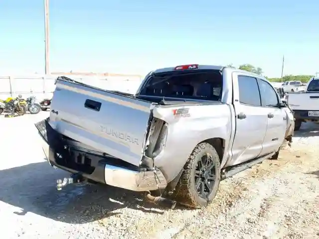 5TFDY5F1XJX700222 2018 TOYOTA TUNDRA CREWMAX SR5-3