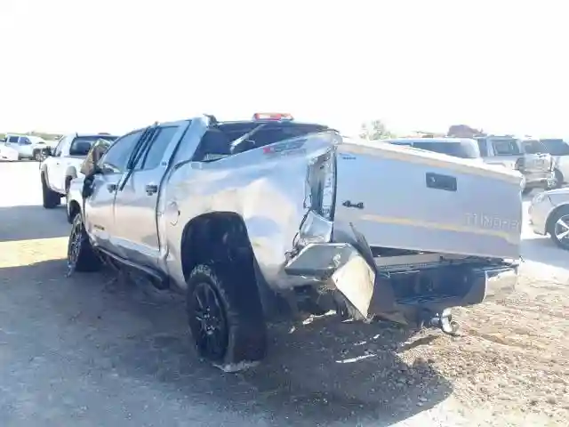 5TFDY5F1XJX700222 2018 TOYOTA TUNDRA CREWMAX SR5-2