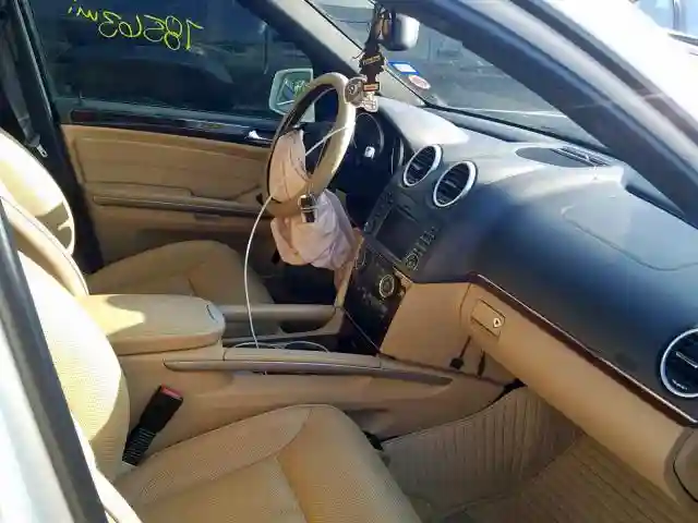 4JGBF8GE9CA767976 2012 MERCEDES-BENZ GL 550 4MATIC-4