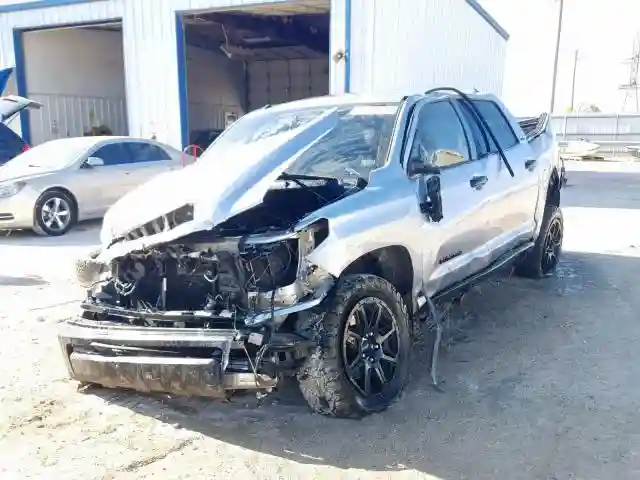 5TFDY5F1XJX700222 2018 TOYOTA TUNDRA CREWMAX SR5-1
