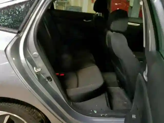 2HGFC1F32JH646051 2018 HONDA CIVIC EX-5