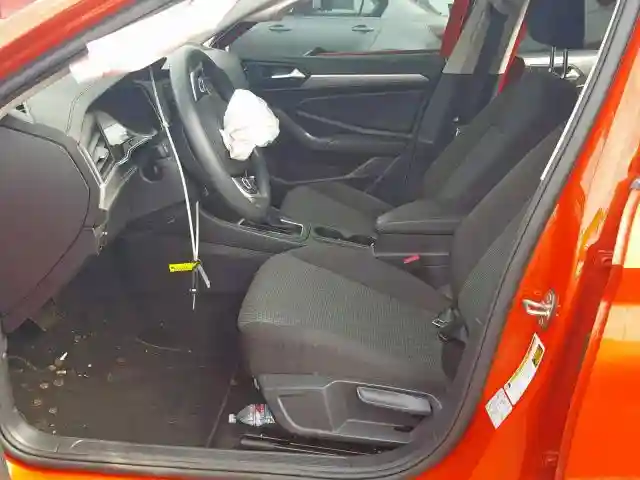 3VWC57BU3KM054221 2019 VOLKSWAGEN JETTA S-4