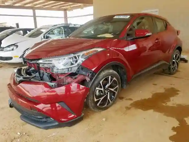 NMTKHMBX8JR021727 2018 TOYOTA C-HR XLE-1