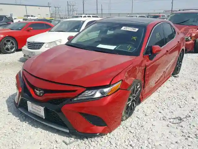 4T1B61HK5KU256712 2019 TOYOTA CAMRY XSE-1