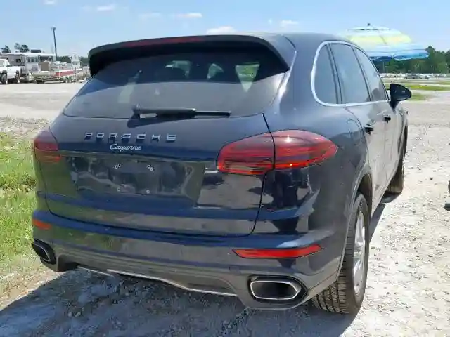 WP1AF2A20FLA31625 2015 PORSCHE CAYENNE-3